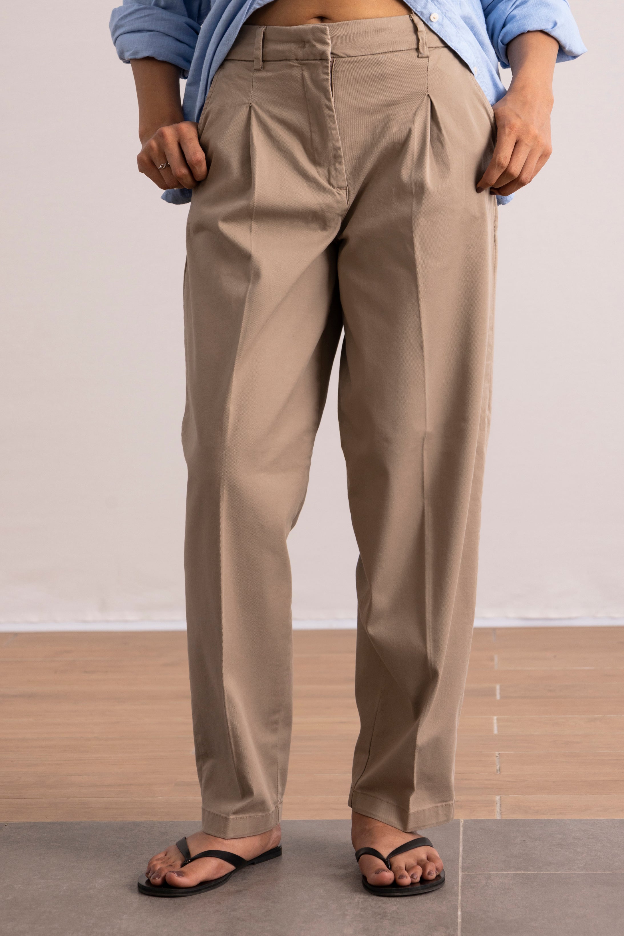 HIGH RISE BARREL PANT