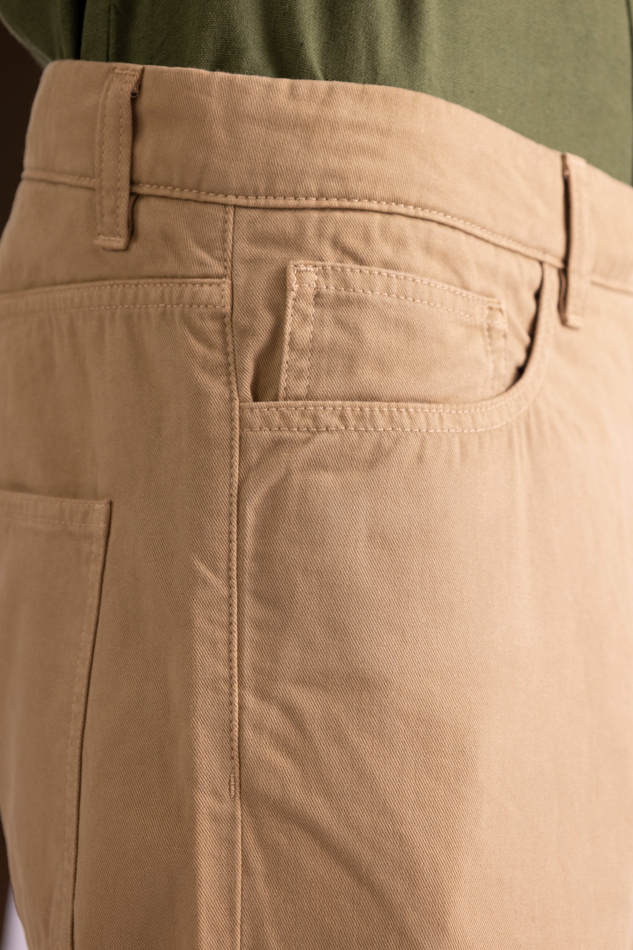 #Color_Khaki