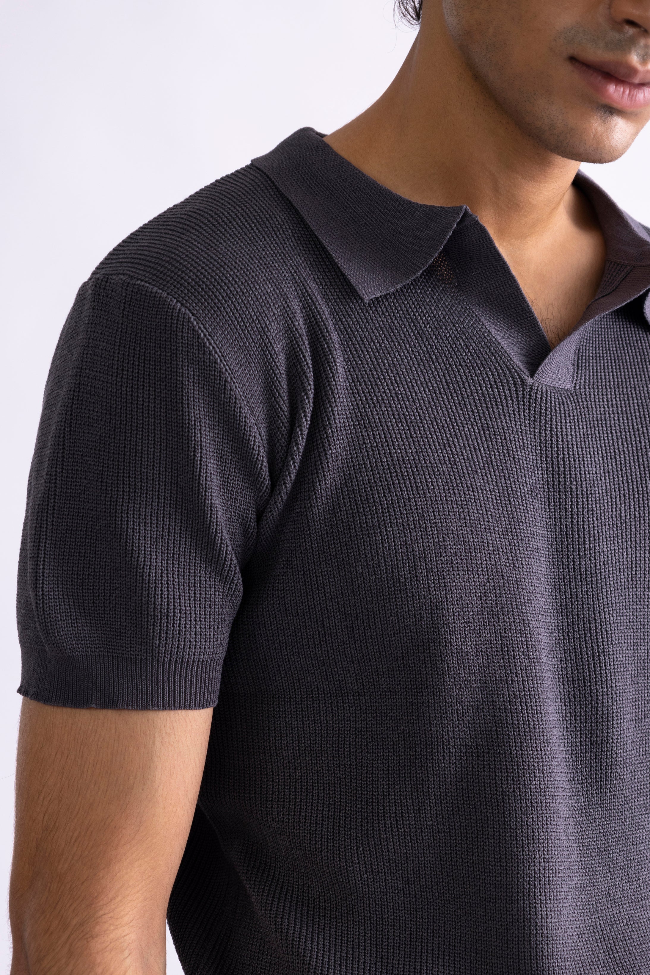 #Color_charcoal grey