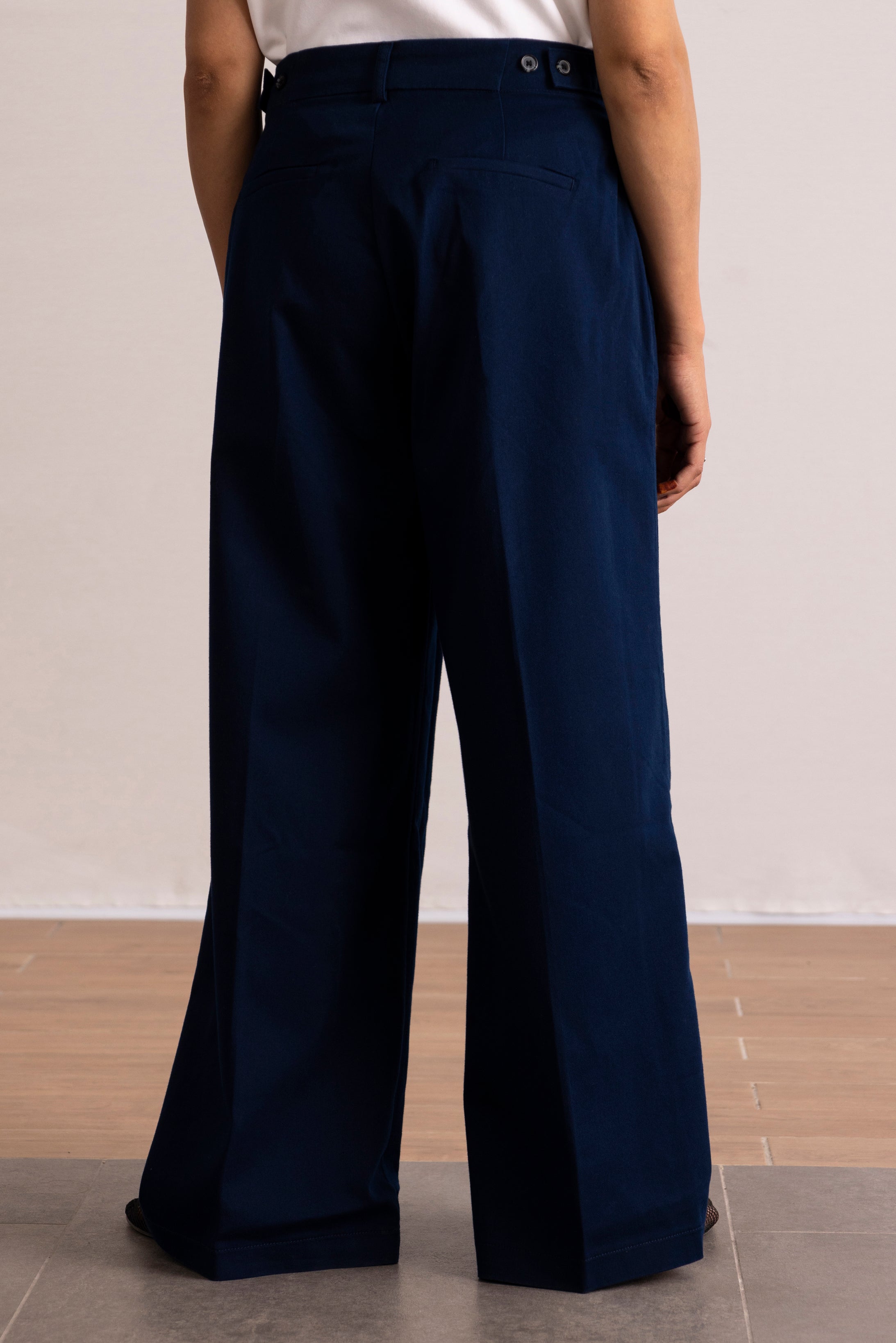 WIDE-LEG CHINO
