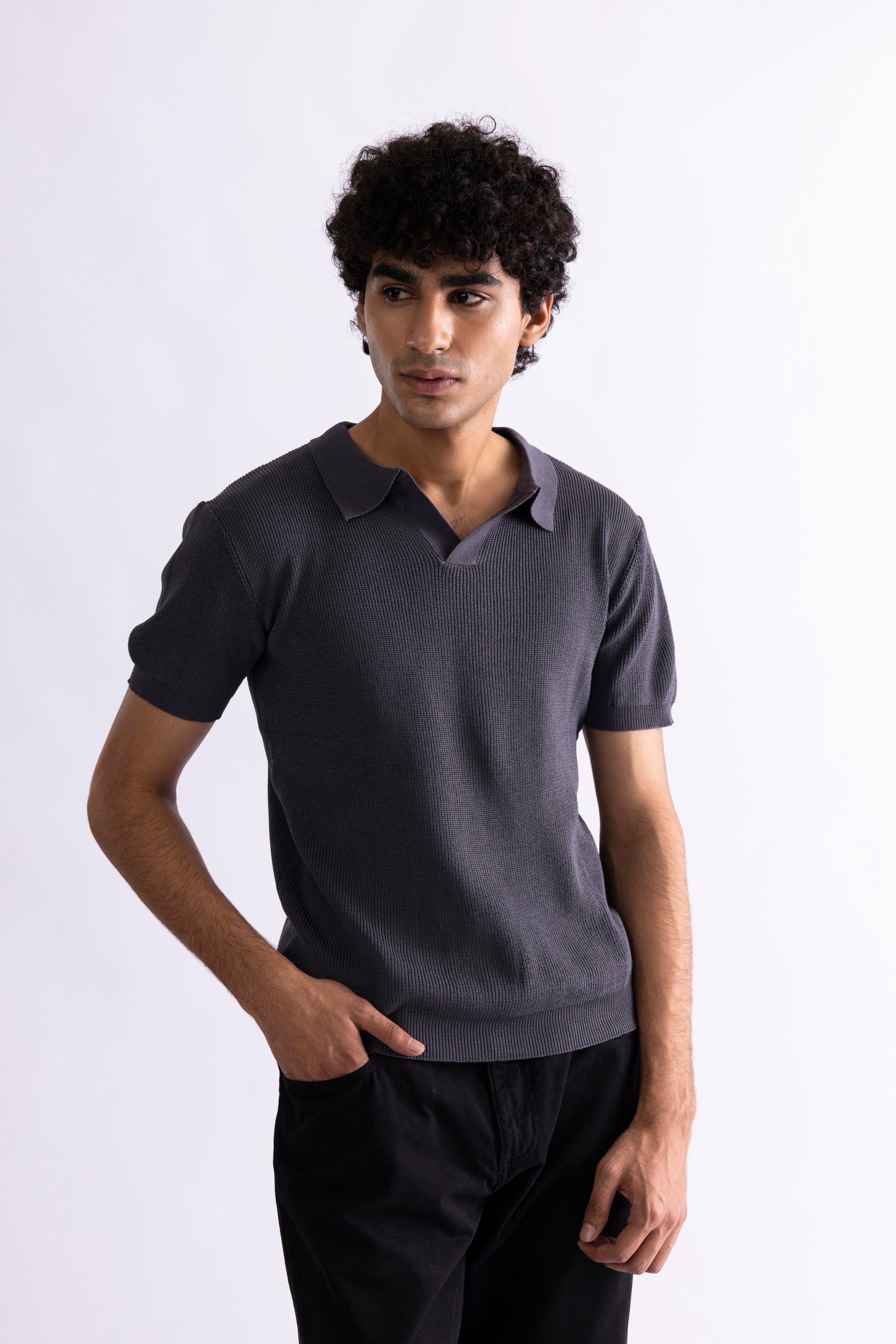 #Color_charcoal grey