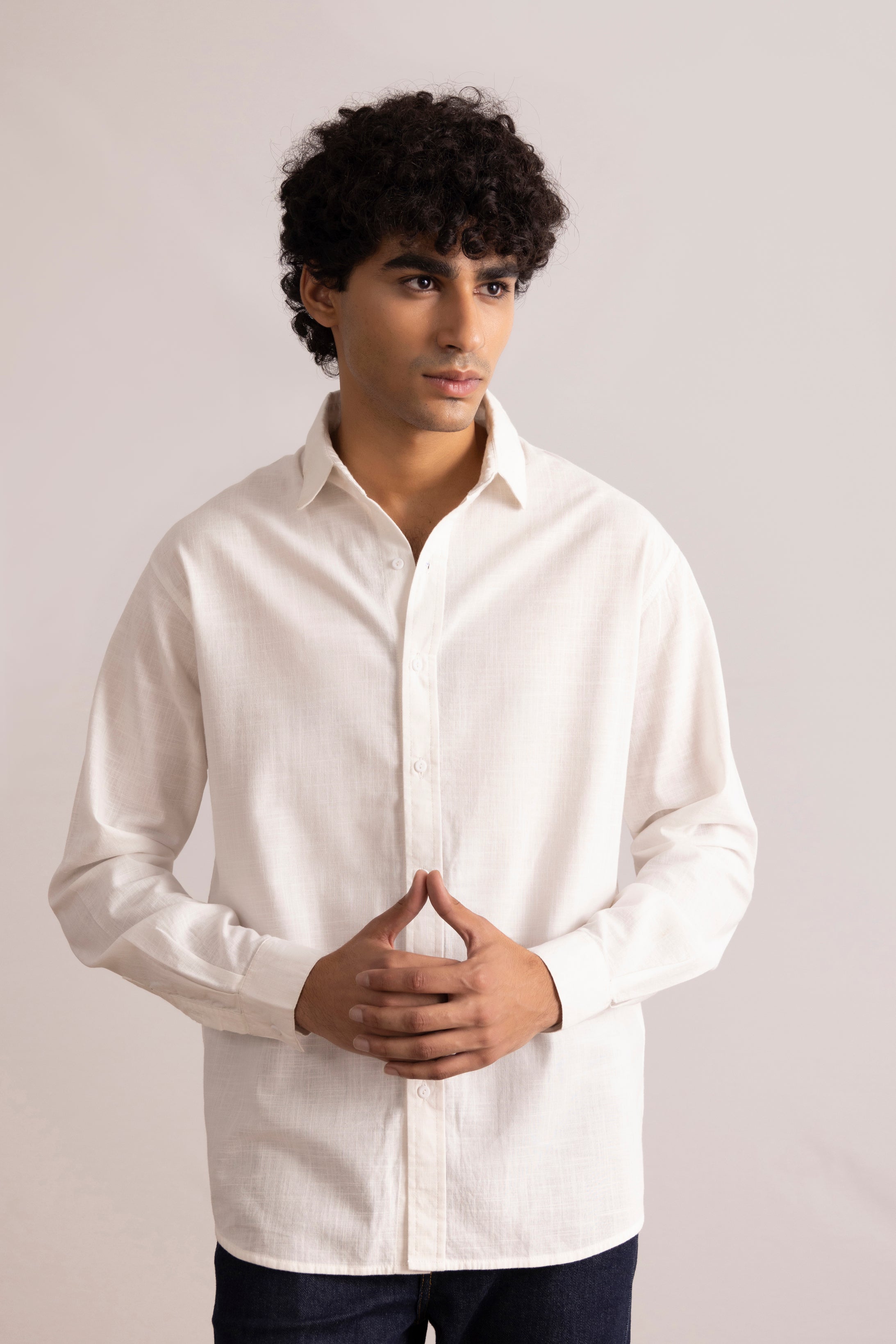 LINEN BUTTON-UP SHIRT