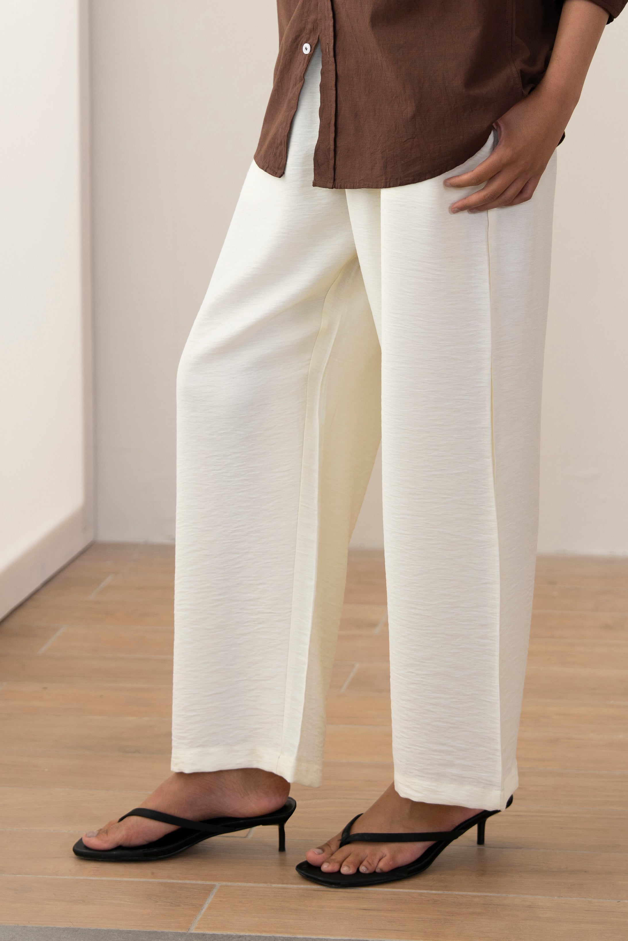 #Color_Beige
