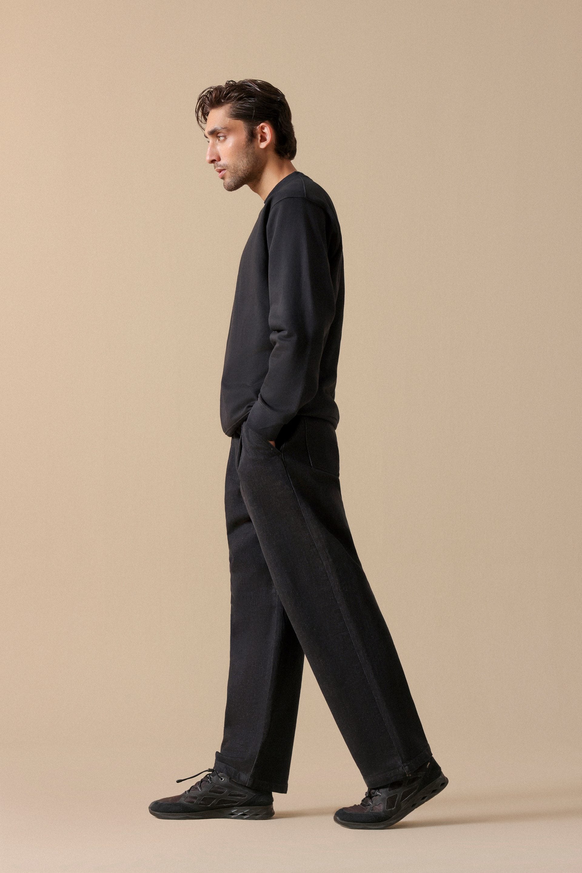 black sweatshirt For men #Color_Black